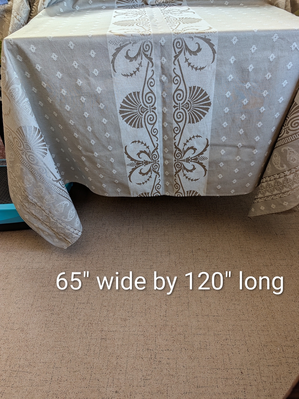 Wedgwood Beige and Cream Decorative Tablecloth with matching napkins